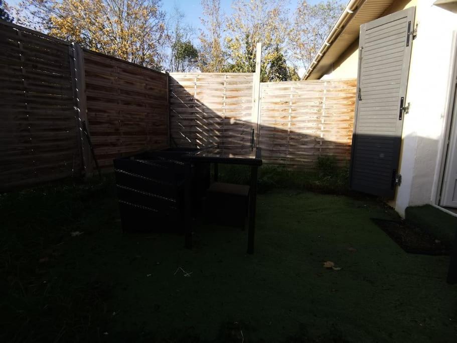 N1 F2 40M2 Avec Petit Jardin Apartment Hérouville-Saint-Clair Exterior photo